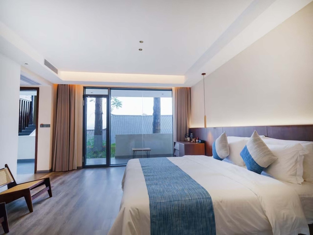 Comfort Double Room, Hill View photo 1