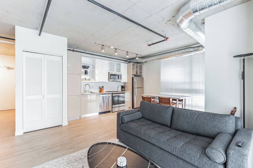 City Apartment, Multiple Beds, City View photo 1