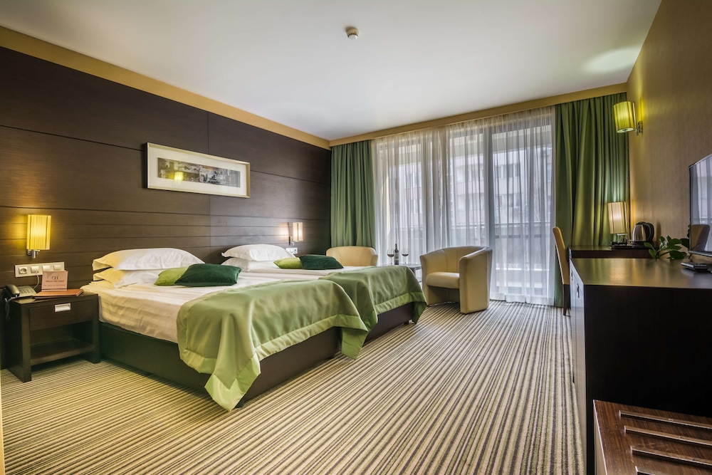 Deluxe Room, 2 Twin Beds, Non Smoking, Terrace photo 1