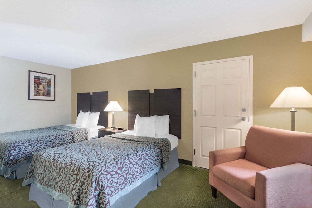 Room, 2 Double Beds, Accessible, Non Smoking - Photo 1