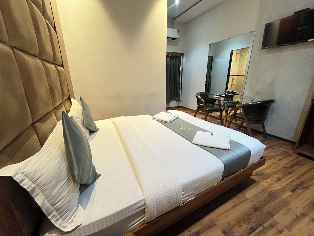 Executive Room photo 2