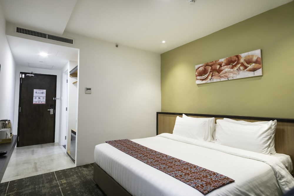 Standard Double Room, 1 King Bed - Photo 4