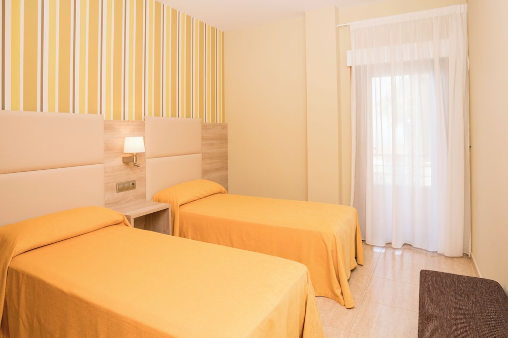 Apartamento, 2 habitaciones, vista al mar (5+1)