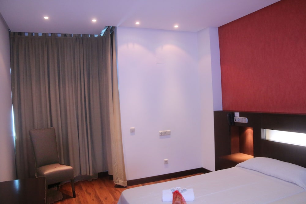 Basic Single Room photo 3