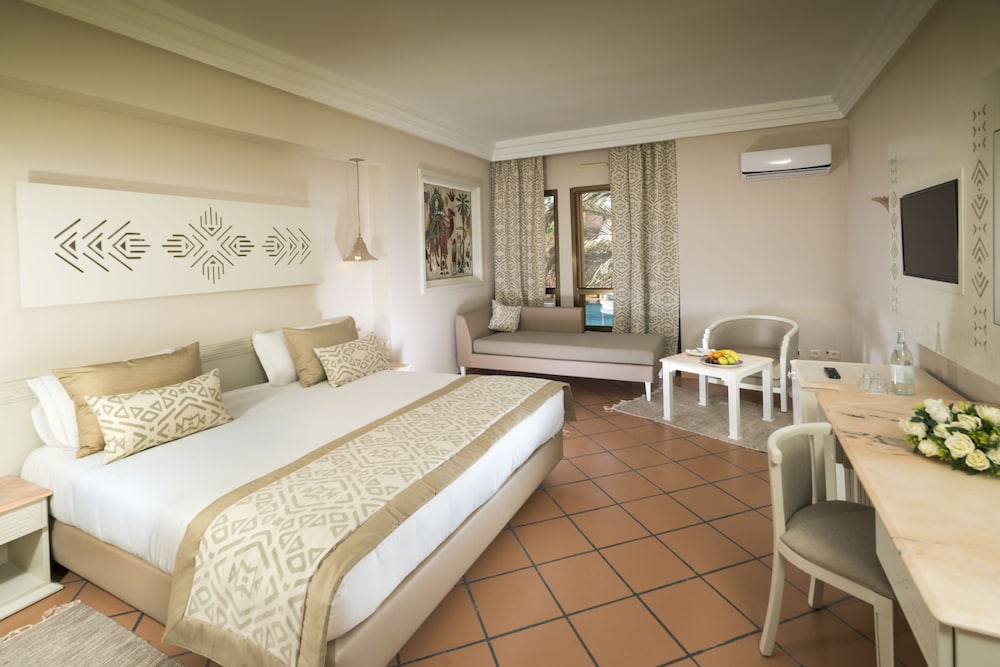 Standard Double Room - Photo 4