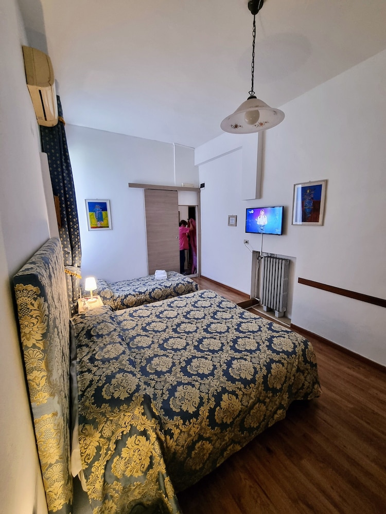 Triple Room, Balcony photo 2