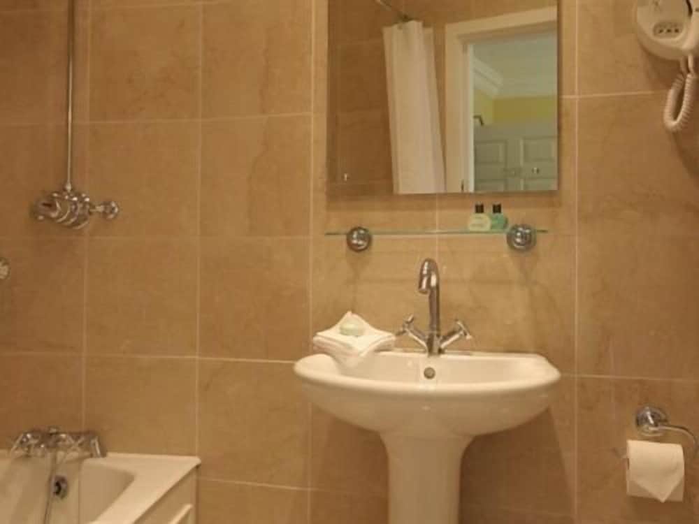 Double Room, Ensuite - Photo 2