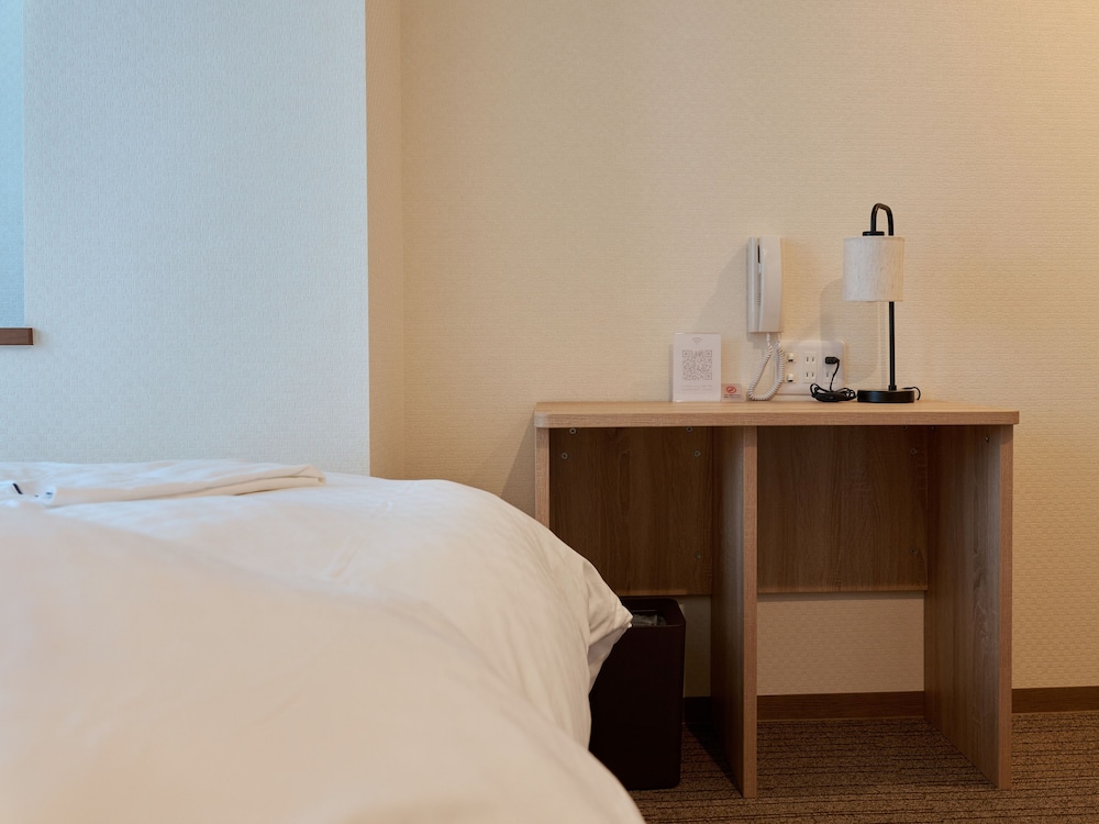 Twin Room, City View