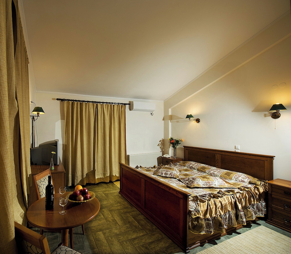 Classic Double Room