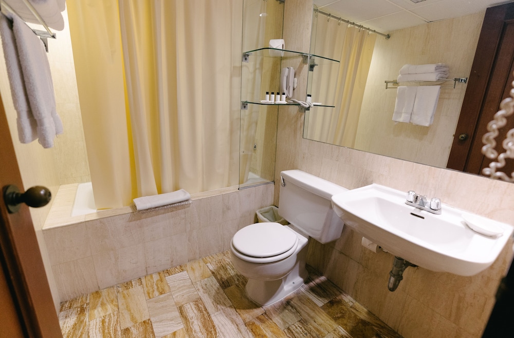 City Double Room - Photo 19