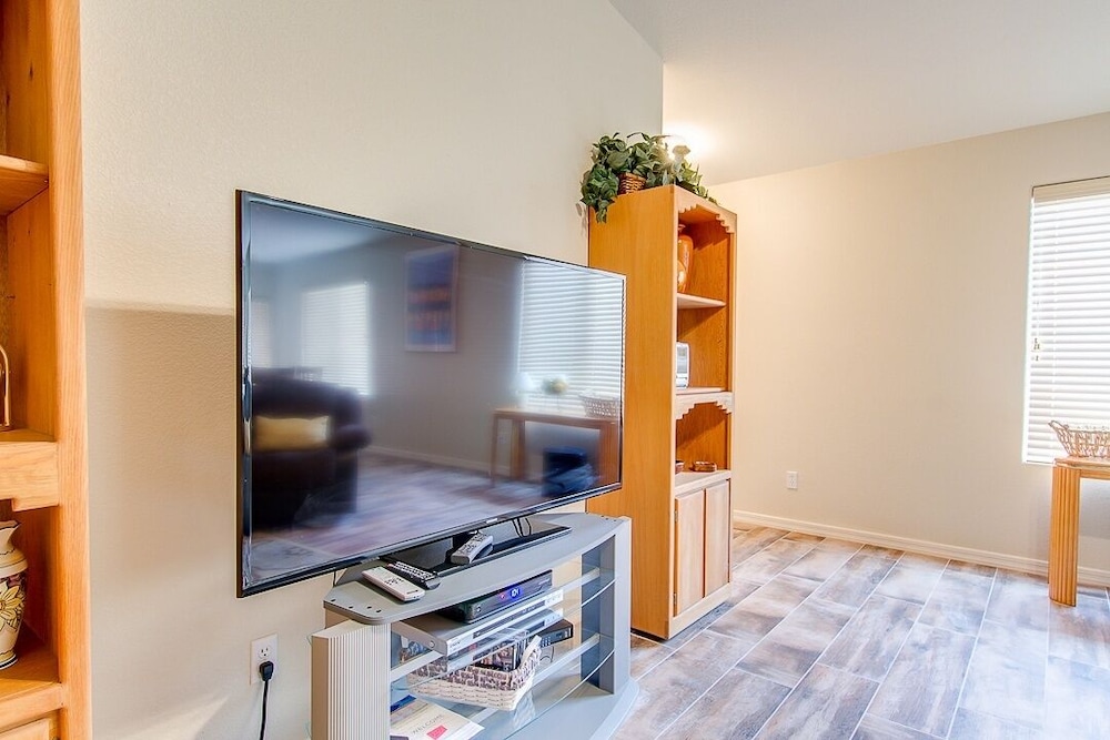 House, 2 Bedrooms