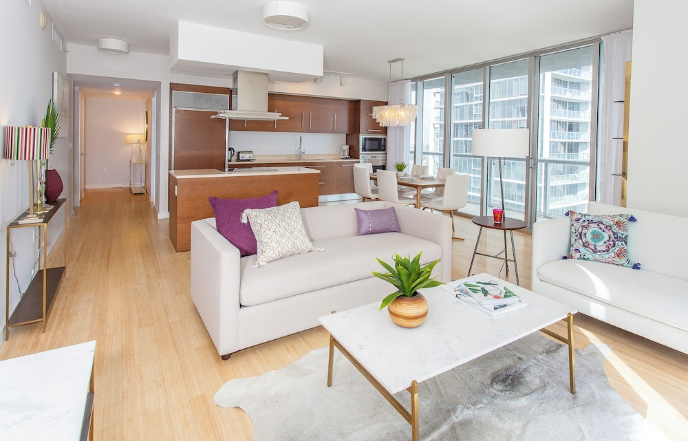 Presidential Corner Apart, 2/2 and Sofa Bed, Ocean View3710 thumbnail 5