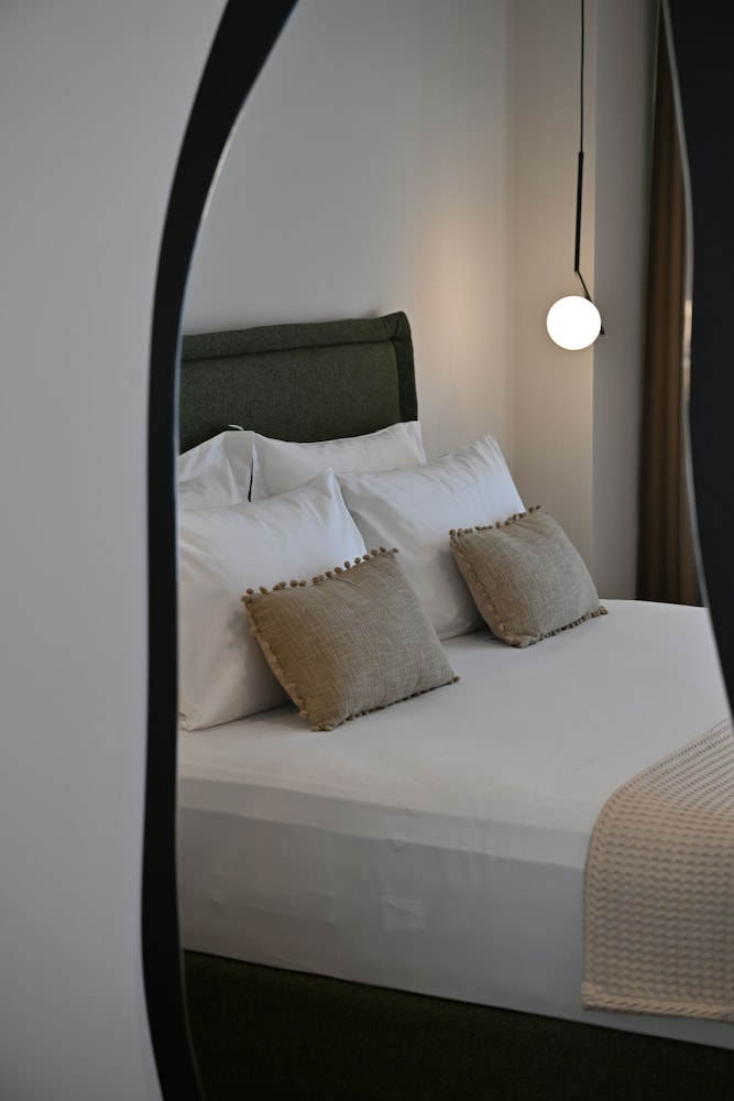 Deluxe Quadruple Room, Balcony