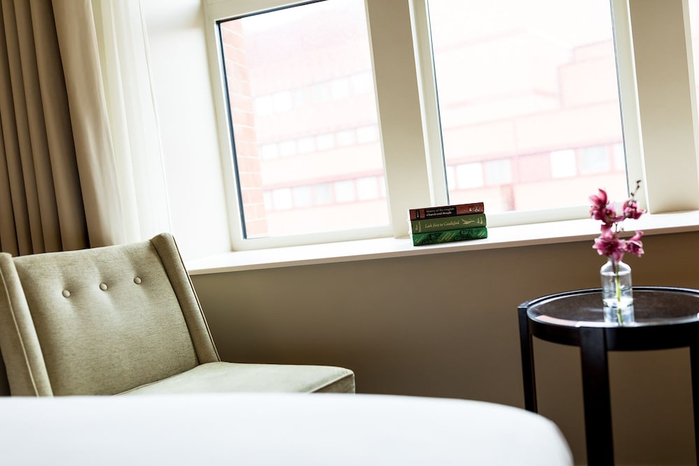 Premier Room, 1 King Bed (Barlow House)