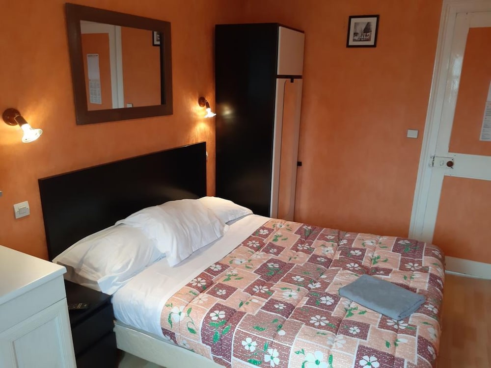 Comfort Quadruple Room - Photo 6