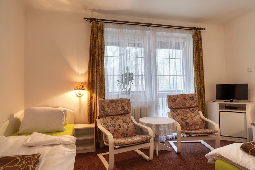 Classic Room, 2 Twin Beds photo 1