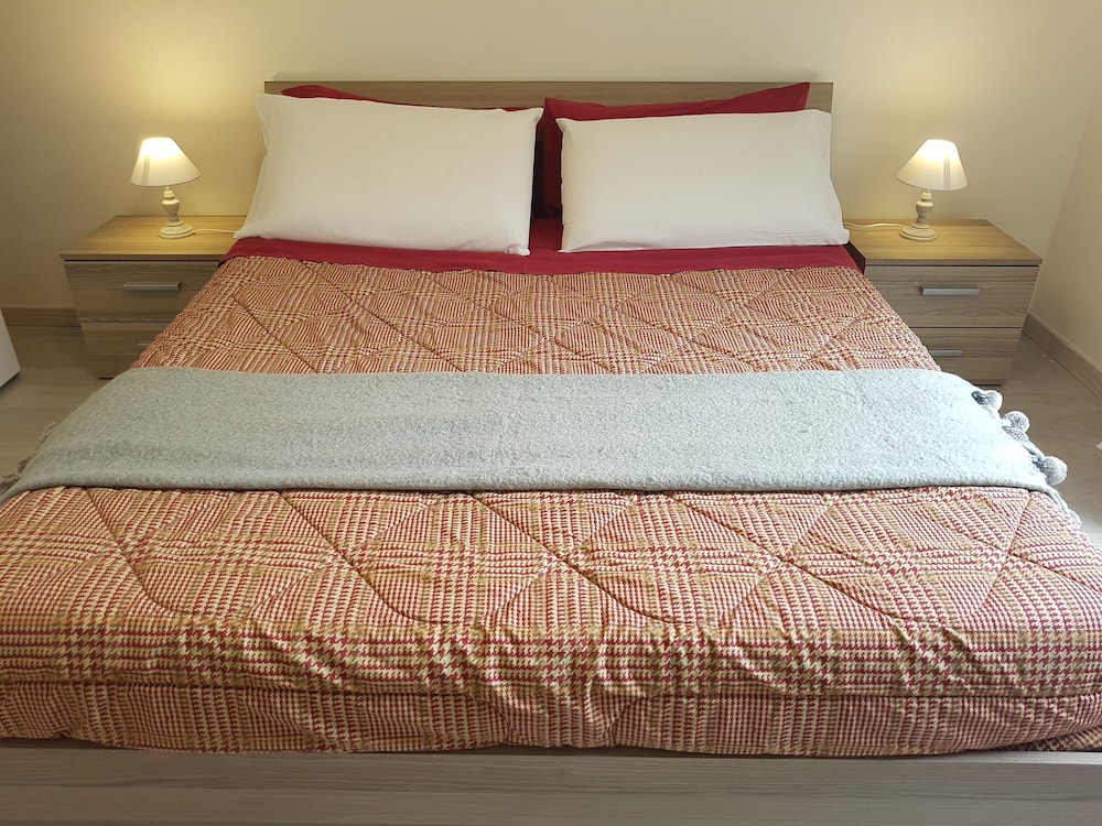 Comfort Apartment, 1 Queen Bed with Sofa bed, City View photo 3