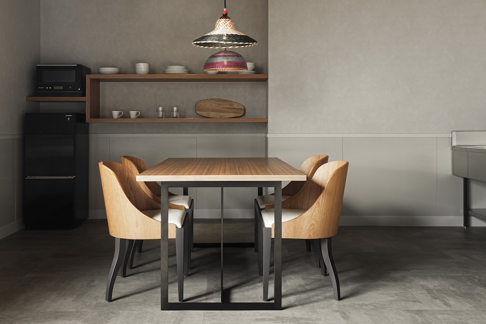 Aoka Condominium Suite - Photo 14