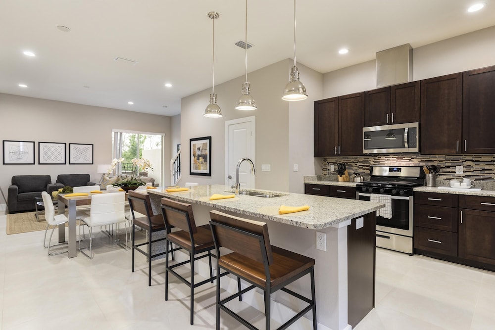 4 BR 4 BA Villa 5min Disney Family Getaway, Billede 20
