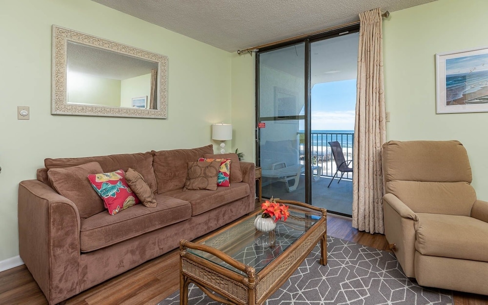 Condo, 1 Bedroom