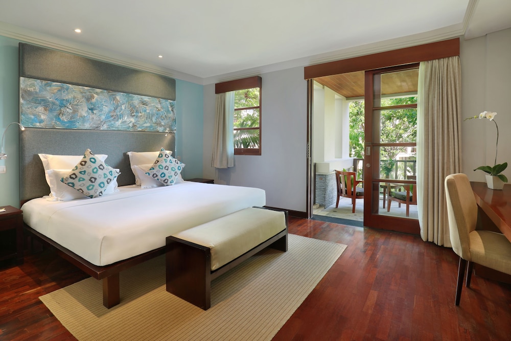 Suite, 2 Bedrooms, Private Pool - Photo 9