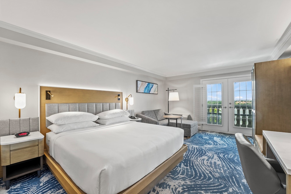 Premium Room, 1 King Bed