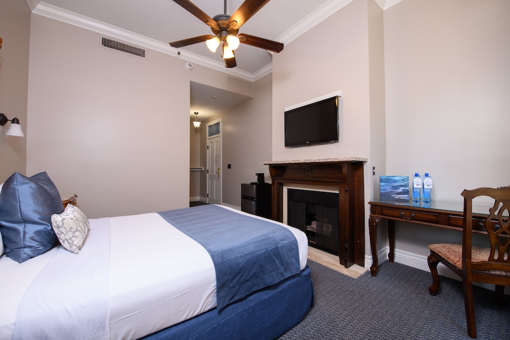 Room, 1 Queen Bed, Accessible, City View photo 1