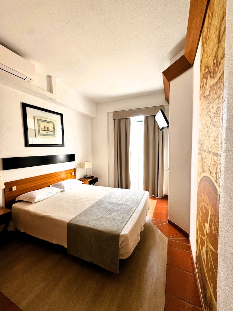 Standard Double Room - Photo 1