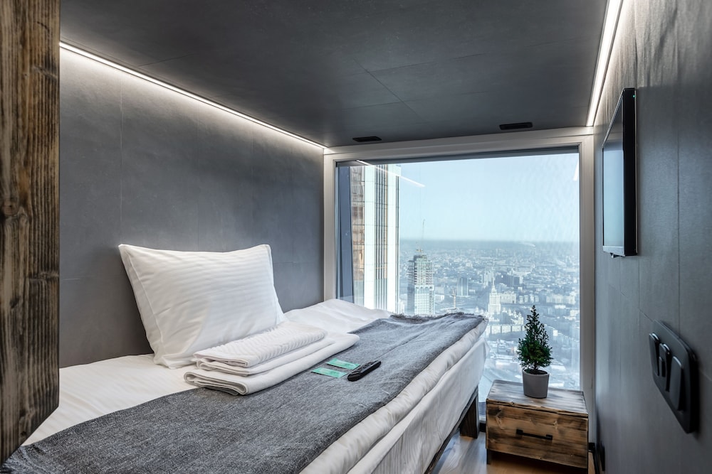 Standard Single Capsule Room