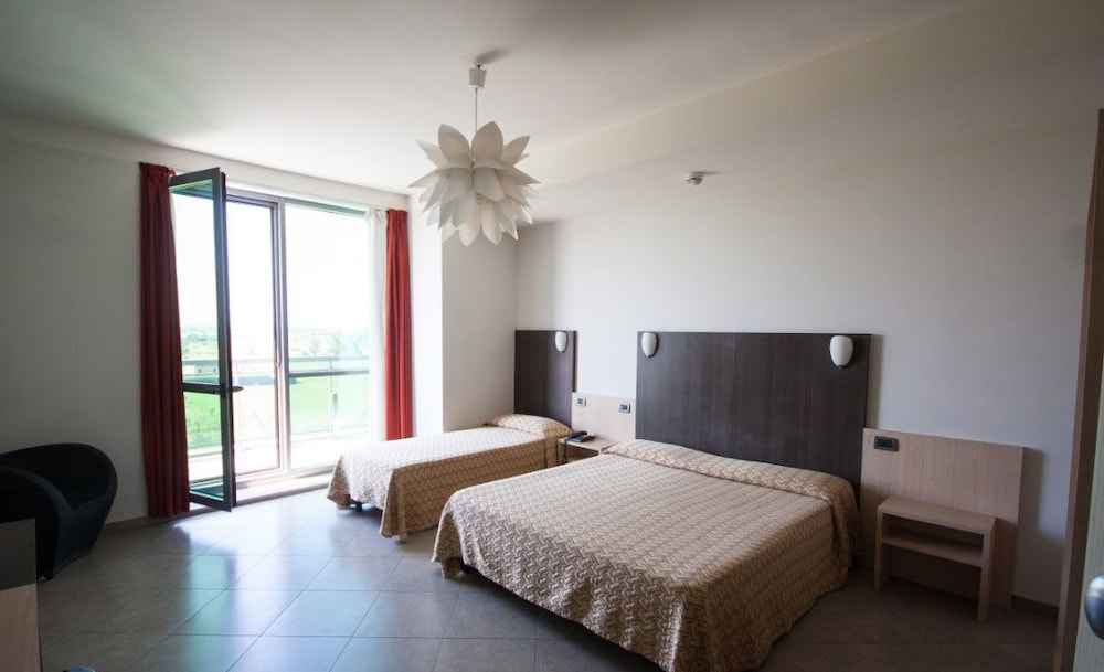 Standard Triple Room photo 1