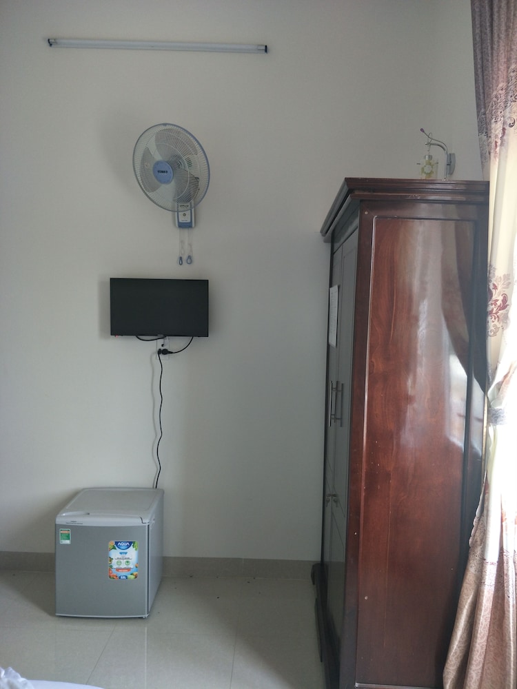 Single Room, 1 Queen Bed photo 3