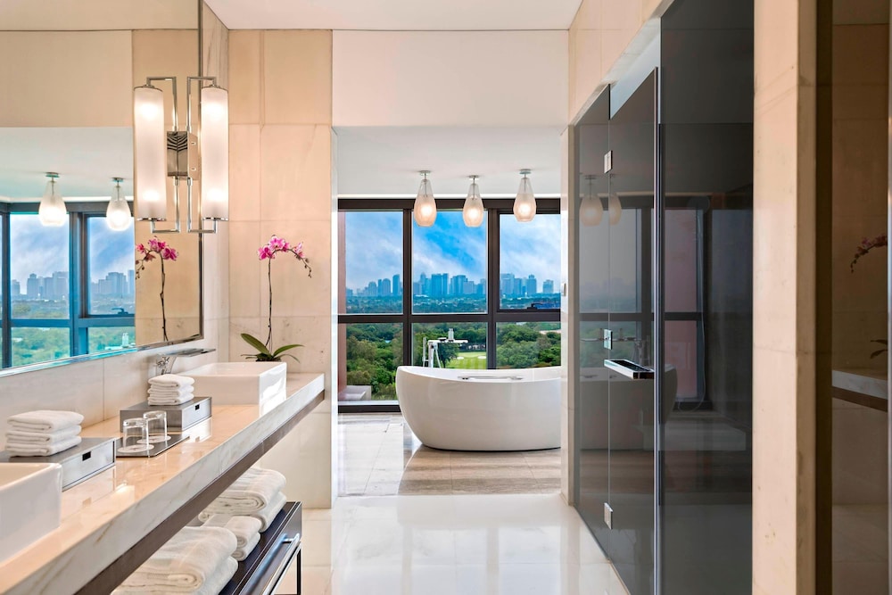Executive Suite, 1 Bedroom - Photo 5
