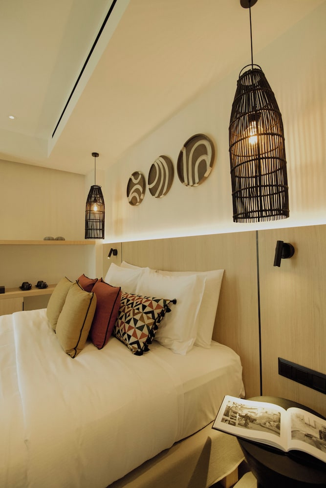 Standard Suite - Photo 17
