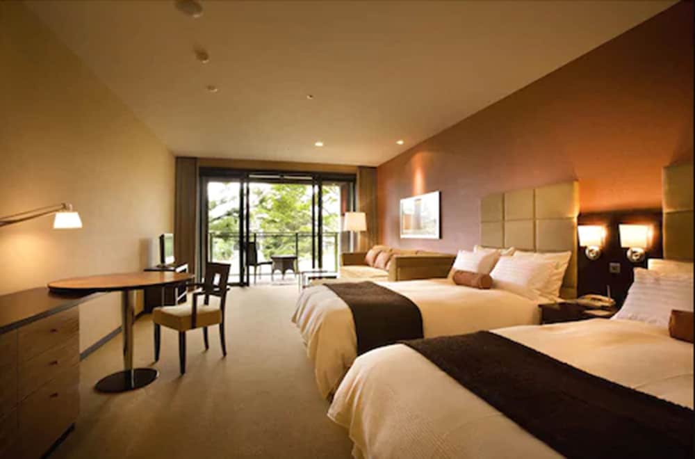 Twin Room, 2 Single Beds, Non smoking photo 3