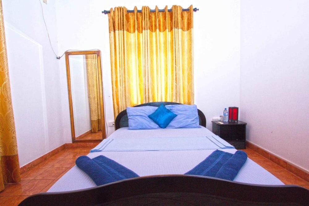 Deluxe Double Room, 1 King Bed, Pool Access, Pool View