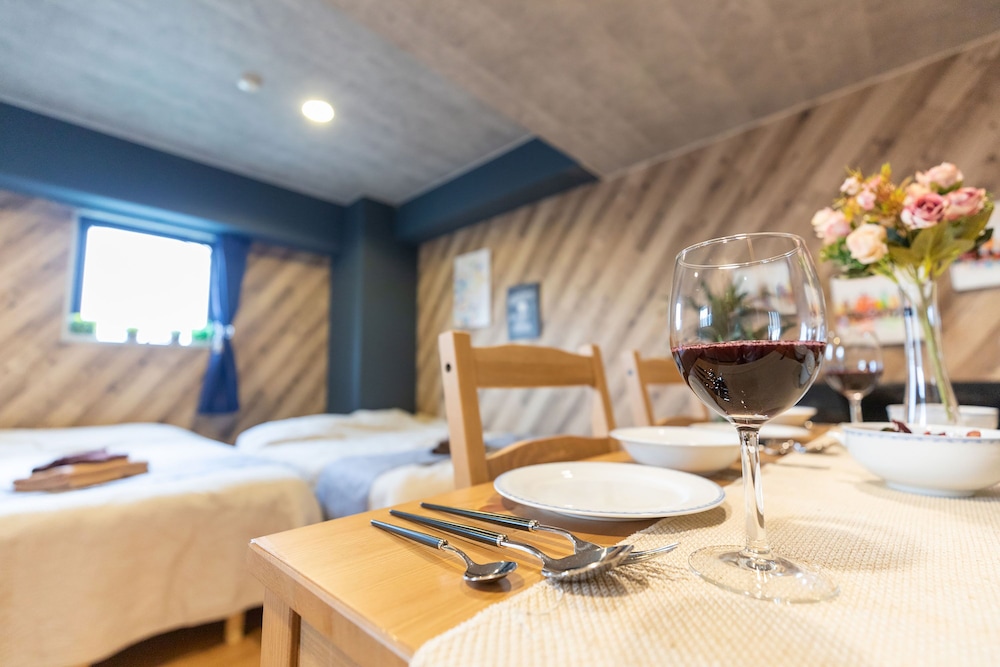 Nakano 301, NS- [Up to 6 Guests]1 Room (40sqm)/3 beds/7 min to Nearest Station/Close to Shinjuku photo 2