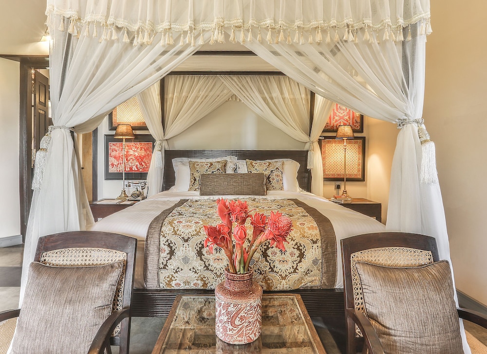 Deluxe Suite photo 3