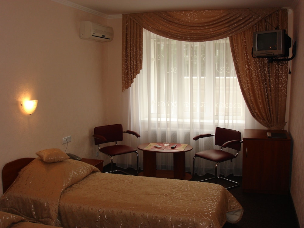 Family Twin Room, 2 Twin Beds, Private Bathroom