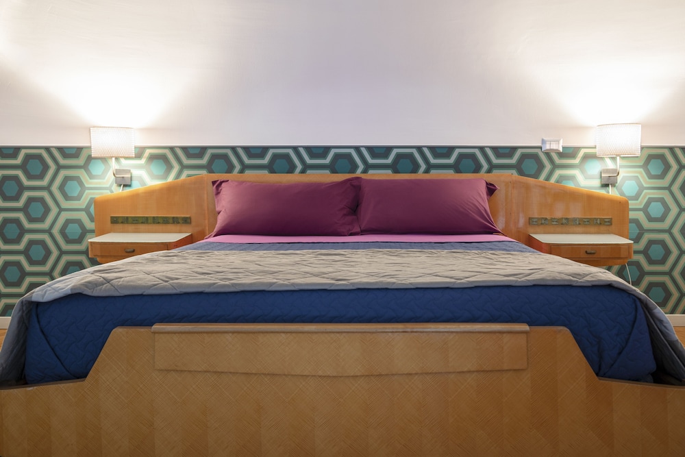 Deluxe Suite, 2 Bedrooms (Home Naples)