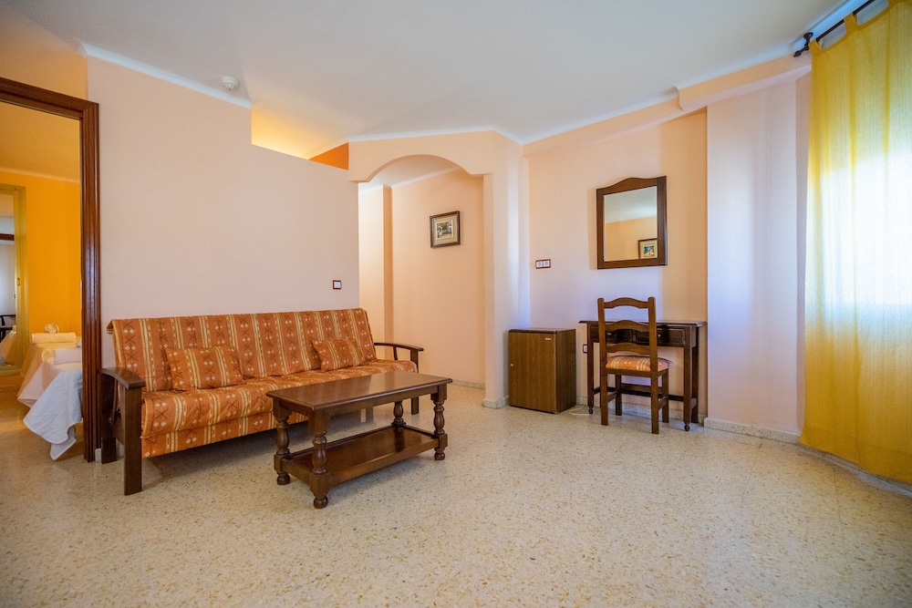 Comfort Triple Room - Photo 19