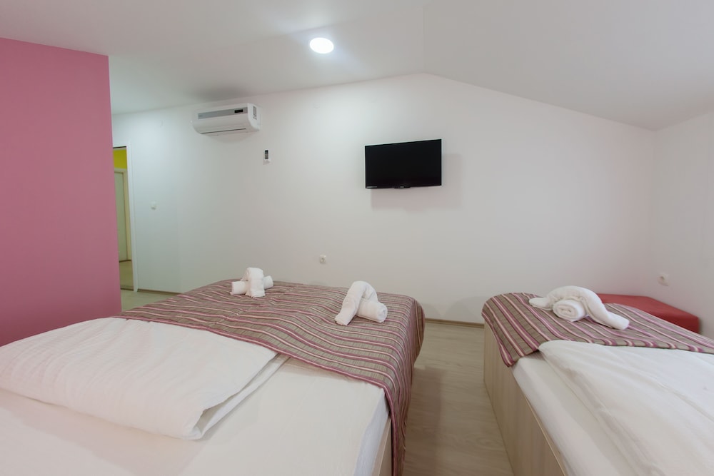 Classic Triple Room photo 3