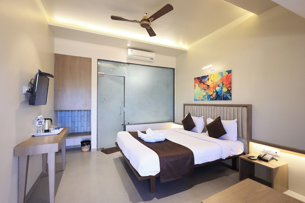 Royal Room