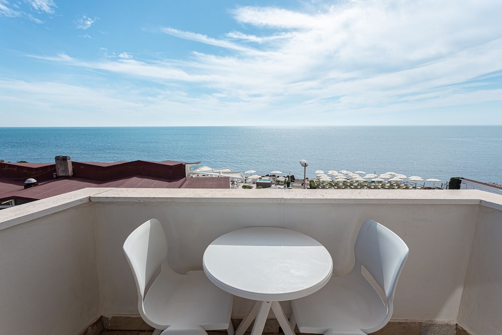 Standard Double or Twin Room, Sea View