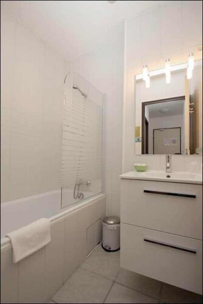 Double Room - Photo 5