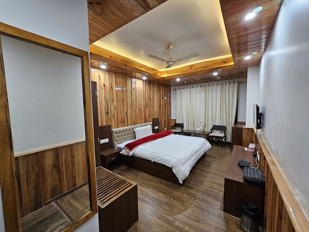 Executive Room