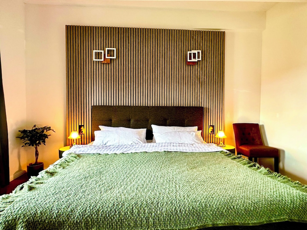 Deluxe Double Room photo 2