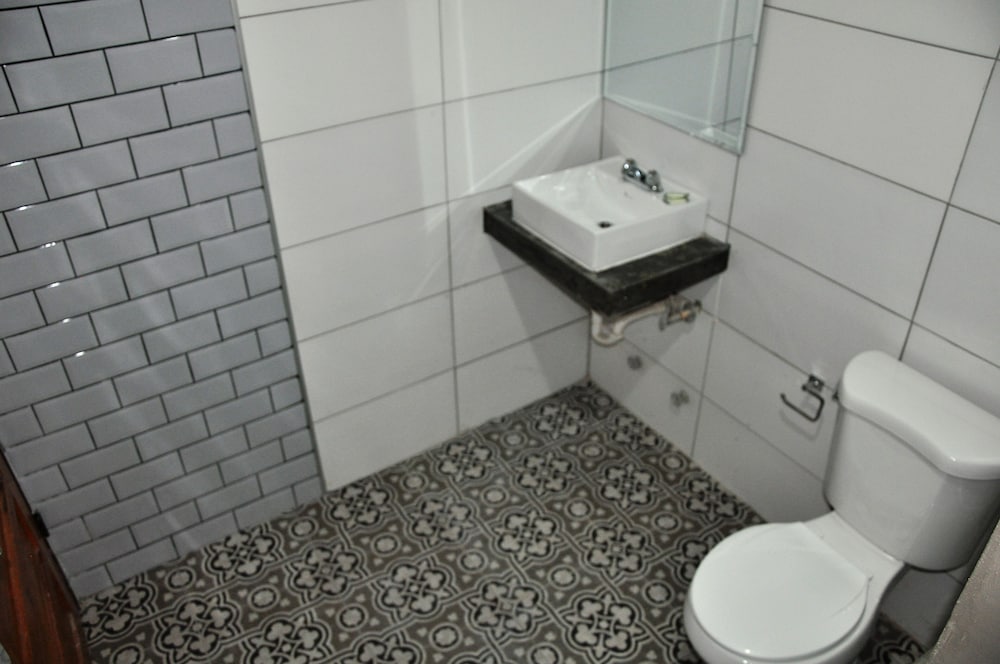 Twin Room - Photo 4