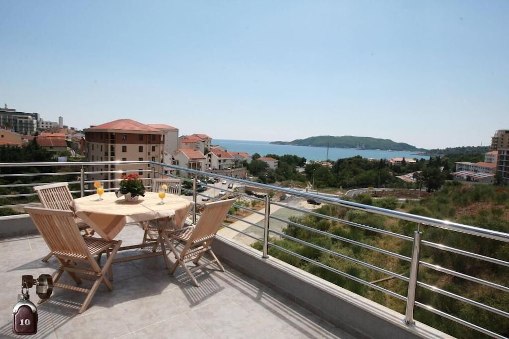 King Suite With Sea View photo 1