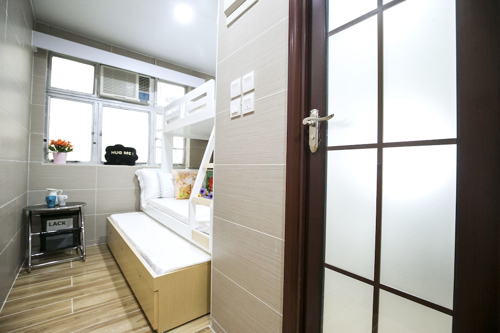 Family Room for 8 Persons with Bunk Beds(6 persons room+4 Persons room) photo 3