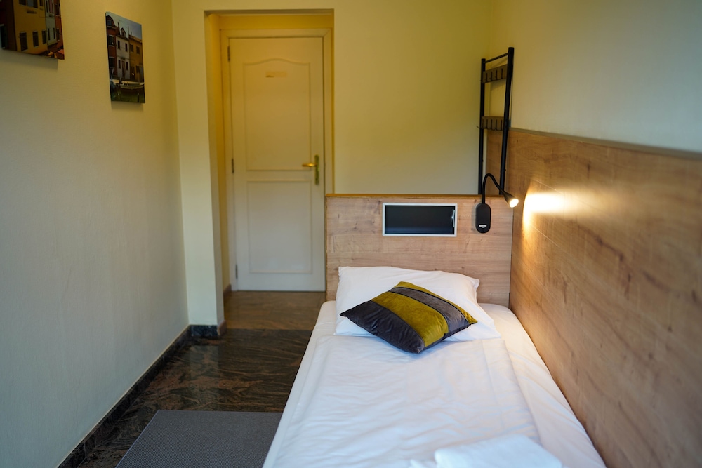 Single Room photo 1